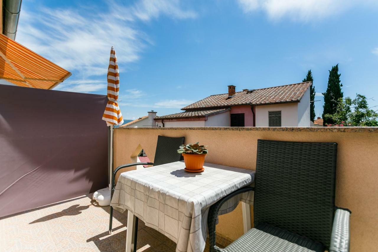 Holiday House Snjezana Krk Town Buitenkant foto